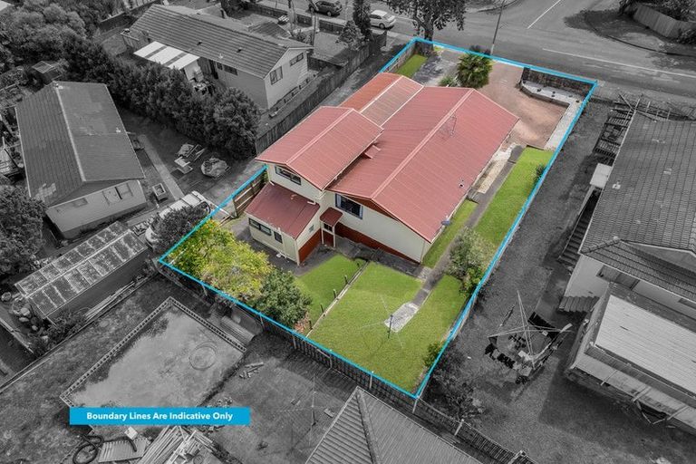 Photo of property in 12 Pisces Road, Glen Eden, Auckland, 0602