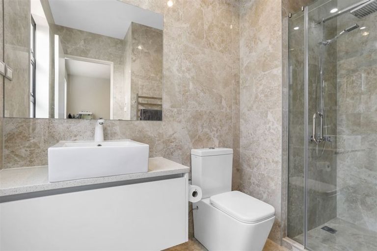 Photo of property in 16 Huarahi Pai Road, Huapai, Kumeu, 0810