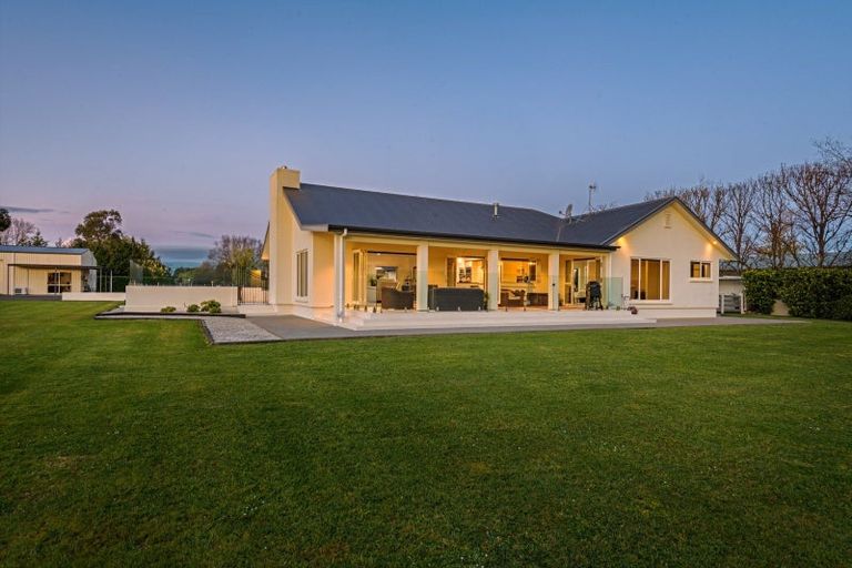 Photo of property in 475 Stoney Creek Road, Kelvin Grove, Palmerston North, 4470
