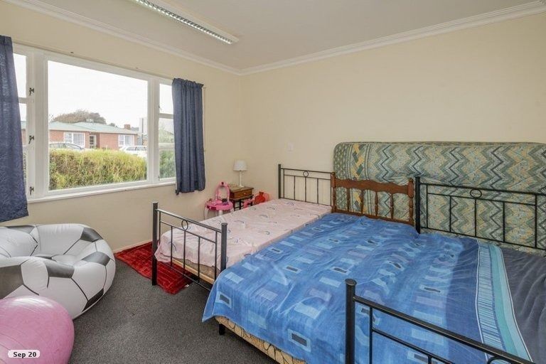 Photo of property in 21 Stanley Street, Levin, 5510
