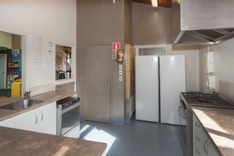 Photo of property in 13 Central Park Drive, Te Atatu South, Auckland, 0610