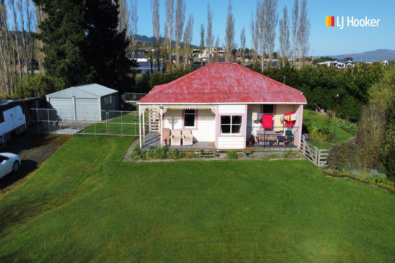 Photo of property in 82 Titri Road, Titri, Outram, 9073