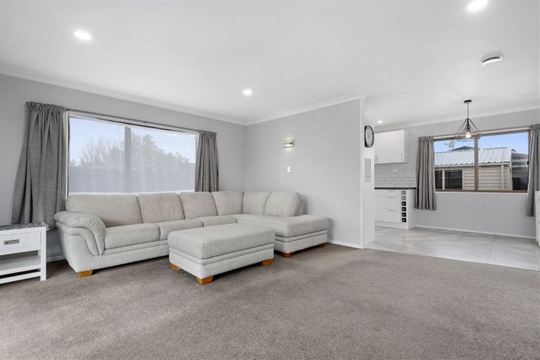 Photo of property in 33b Doncaster Drive, Papamoa Beach, Papamoa, 3118