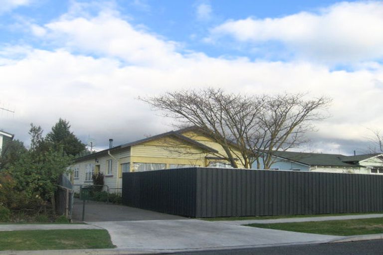 Photo of property in 303 Park Road North, Parkvale, Hastings, 4122