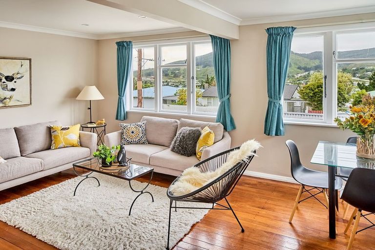 Photo of property in 55 Davidson Crescent, Tawa, Wellington, 5028