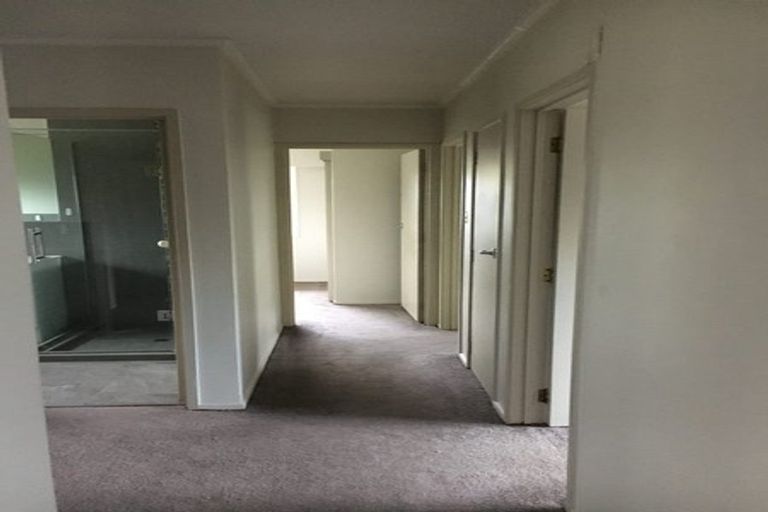 Photo of property in 39 Zita Maria Drive, Massey, Auckland, 0614