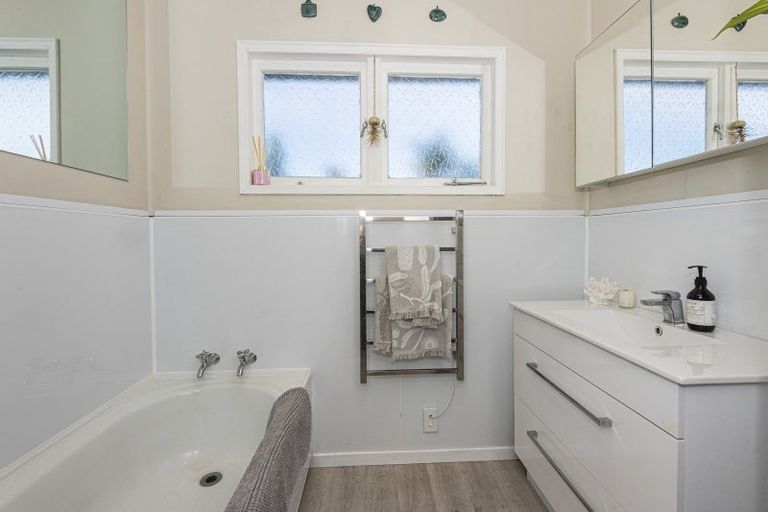 Photo of property in 51 Memorial Drive, Parahaki, Whangarei, 0112