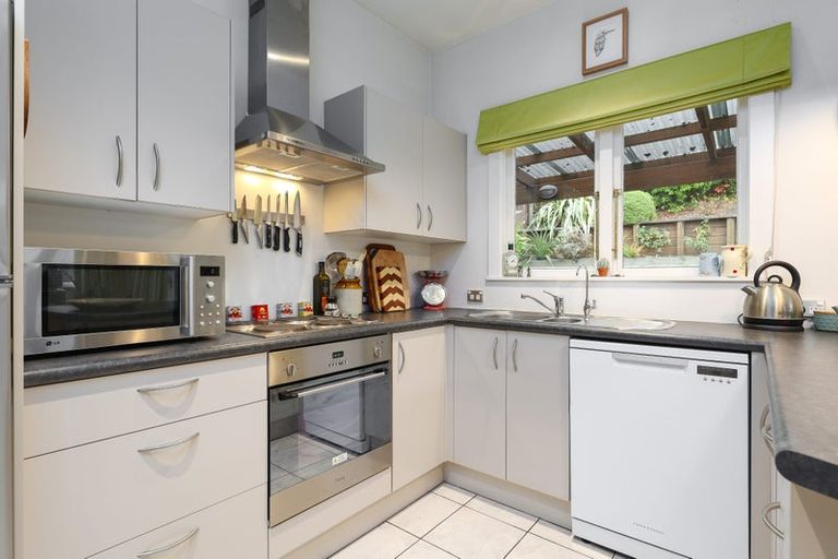 Photo of property in 8 Renwick Place, Nelson South, Nelson, 7010