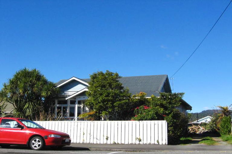 Photo of property in 111 Shakespeare Street, Greymouth, 7805