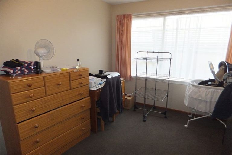 Photo of property in 2/490 Barbadoes Street, Edgeware, Christchurch, 8013