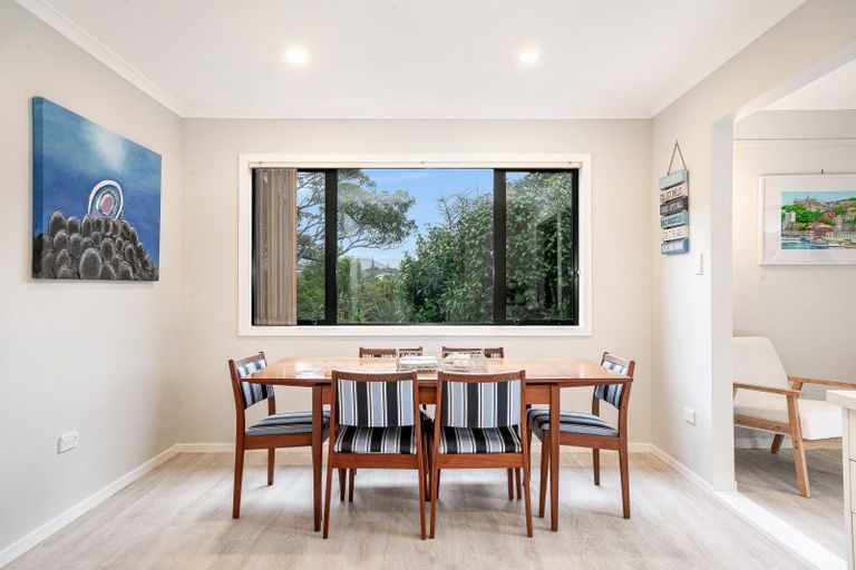 Photo of property in 10 Fenside Street, Waikanae Beach, Waikanae, 5036