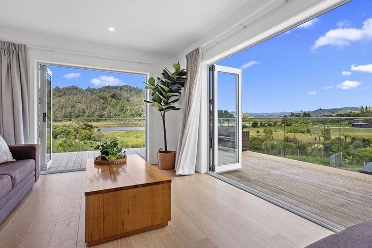 Photo of property in 128 Rangituia Street, Whangamata, 3691