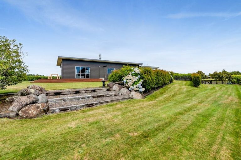Photo of property in 281 Upland Road, Tarurutangi, New Plymouth, 4372