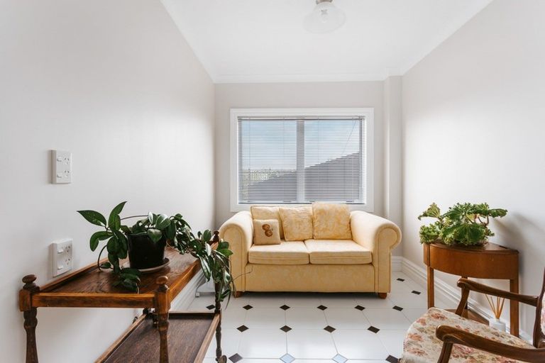 Photo of property in 63 Harbour View Road, Omokoroa, 3114