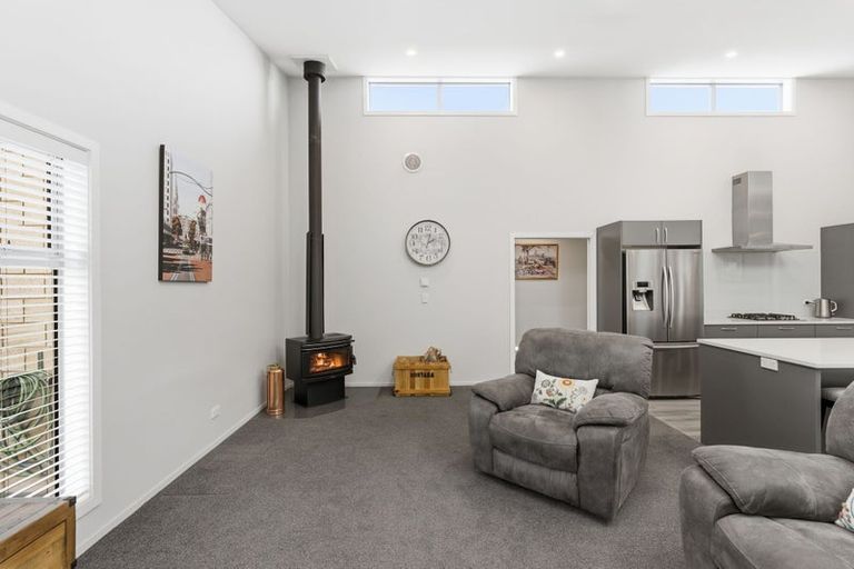 Photo of property in 5 Guardsman Place, Prebbleton, 7604