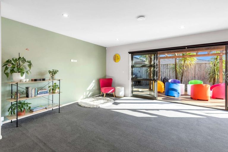 Photo of property in 17 Story Street, Foxton Beach, Foxton, 4815