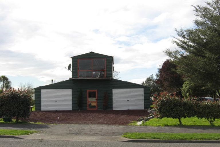 Photo of property in 19 Johnstone Street, Masterton, 5810