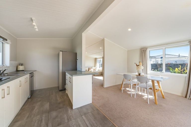 Photo of property in 41 Lincoln Avenue, Epuni, Lower Hutt, 5011