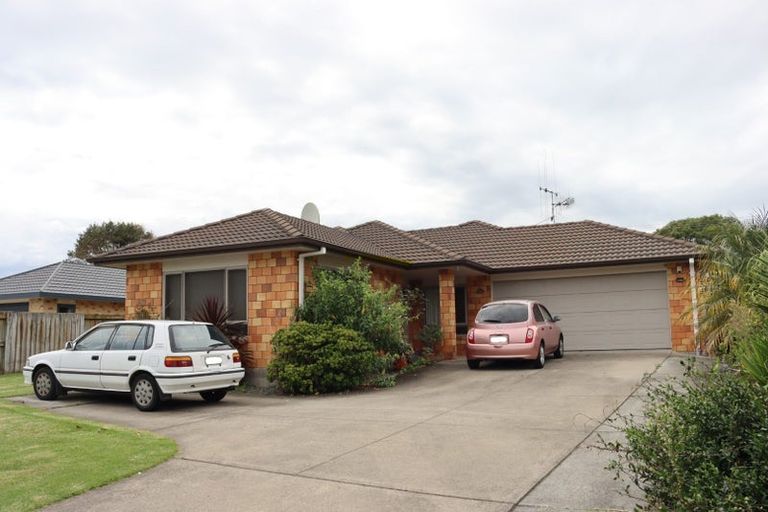 Photo of property in 11 Carlsberg Place, Papamoa Beach, Papamoa, 3118