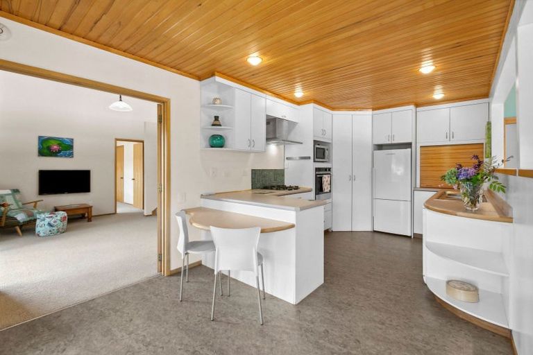 Photo of property in 10 Redwood Crescent, Westown, New Plymouth, 4310