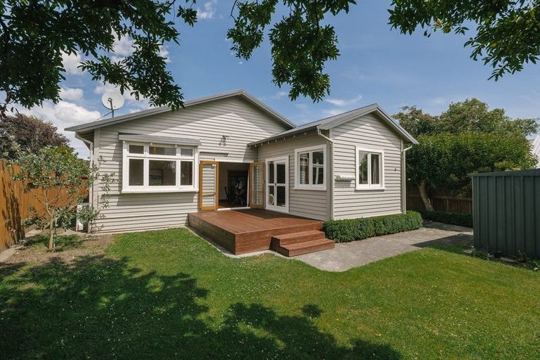 Photo of property in 15 Manson Street, Terrace End, Palmerston North, 4410