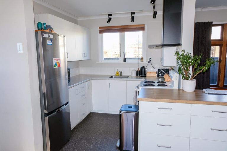 Photo of property in 11 Stuart Street, Holmes Hill, Oamaru, 9401