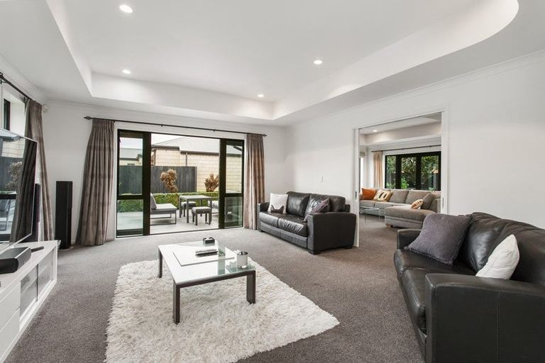 Photo of property in 7 Applecross Lane, Harewood, Christchurch, 8051