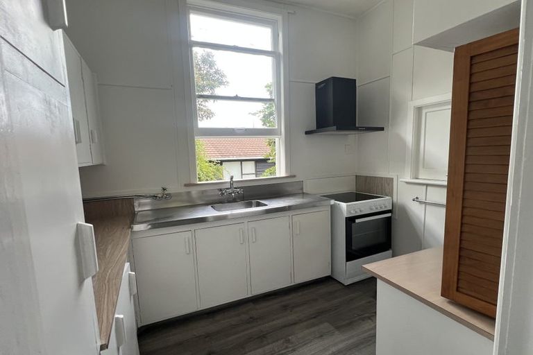 Photo of property in 63 Delhi Crescent, Khandallah, Wellington, 6035