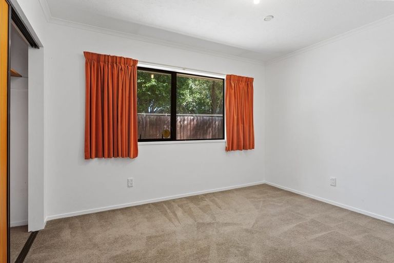 Photo of property in 56 Westgrove Avenue, Avonhead, Christchurch, 8042
