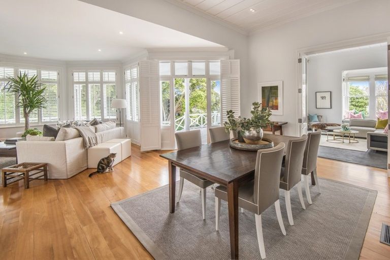 Photo of property in 29 Maritime Terrace, Birkenhead, Auckland, 0626