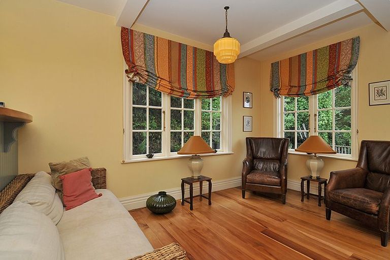 Photo of property in 3 Mariri Road, Kelburn, Wellington, 6012