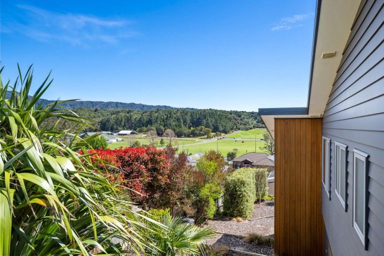 Photo of property in 11 Bell Bird Rise, Picton, 7220