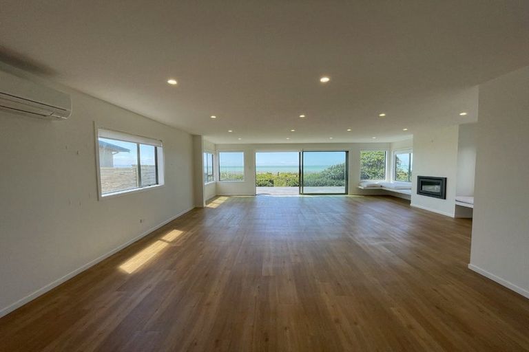 Photo of property in 227 Clifton Road, Te Awanga, 4102