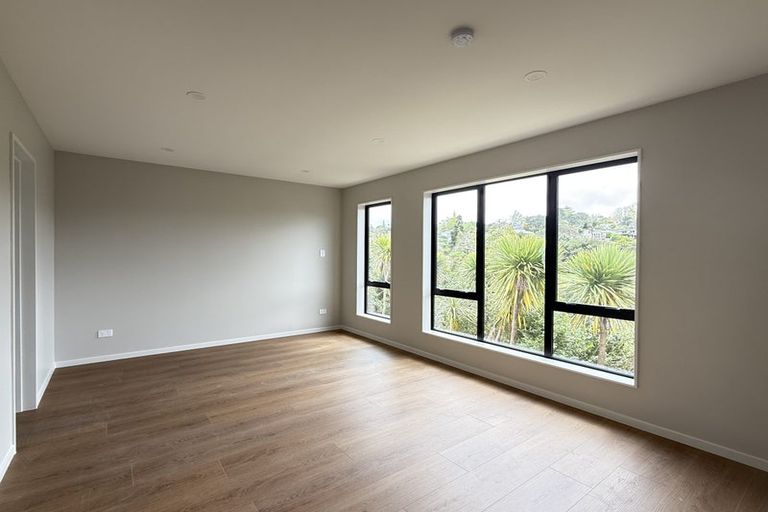 Photo of property in 25c Withers Road, Glen Eden, Auckland, 0602