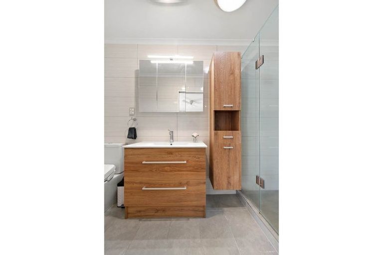 Photo of property in 55 Bob Charles Drive, Golflands, Auckland, 2013