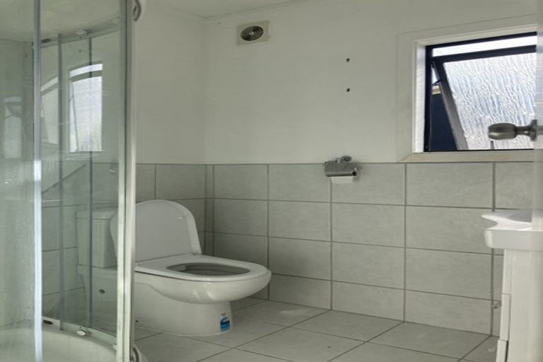 Photo of property in 27 Eskdale Road, Papakowhai, Porirua, 5024