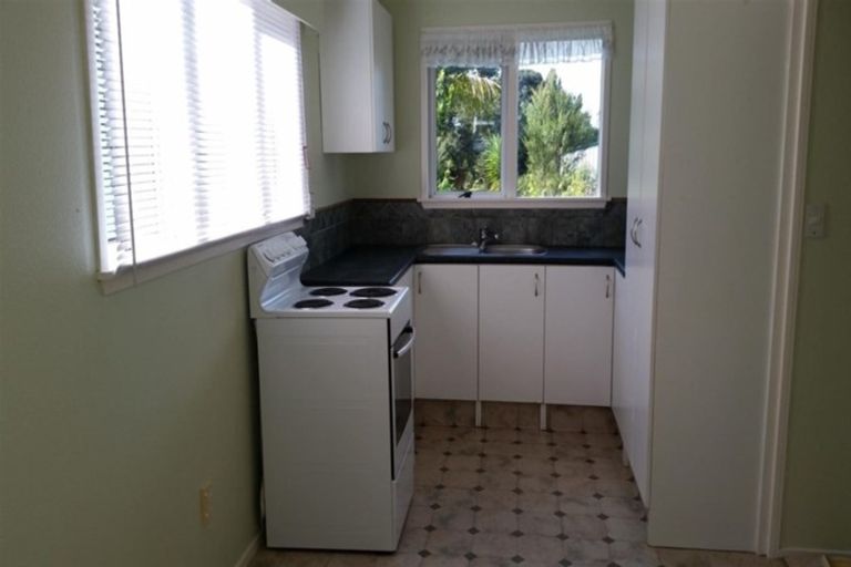 Photo of property in 35-37 Sunnyvale Road, Massey, Auckland, 0614