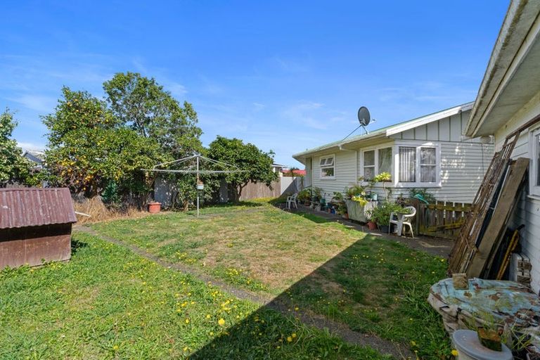 Photo of property in 13 Arran Street, Levin, 5510