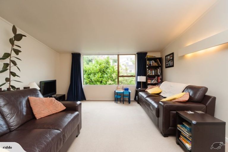 Photo of property in 124 Onslow Road, Khandallah, Wellington, 6035