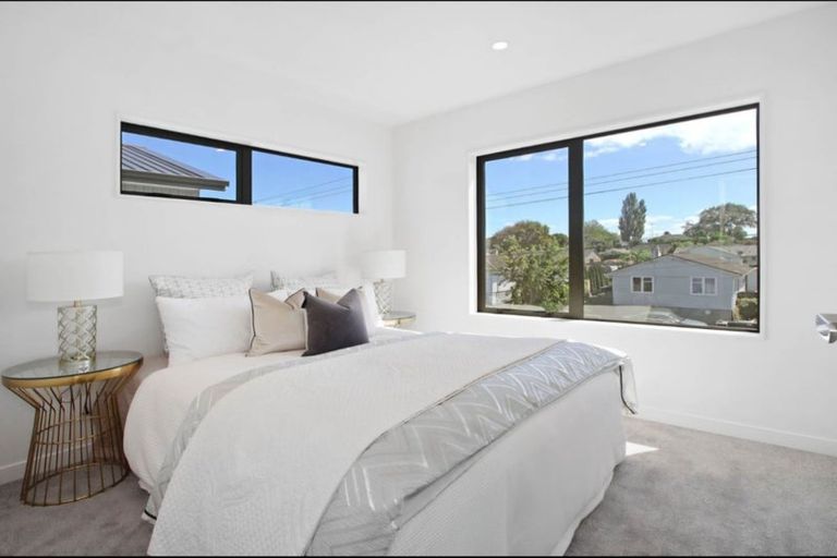 Photo of property in 1/15 Old Wairoa Road, Papakura, 2110