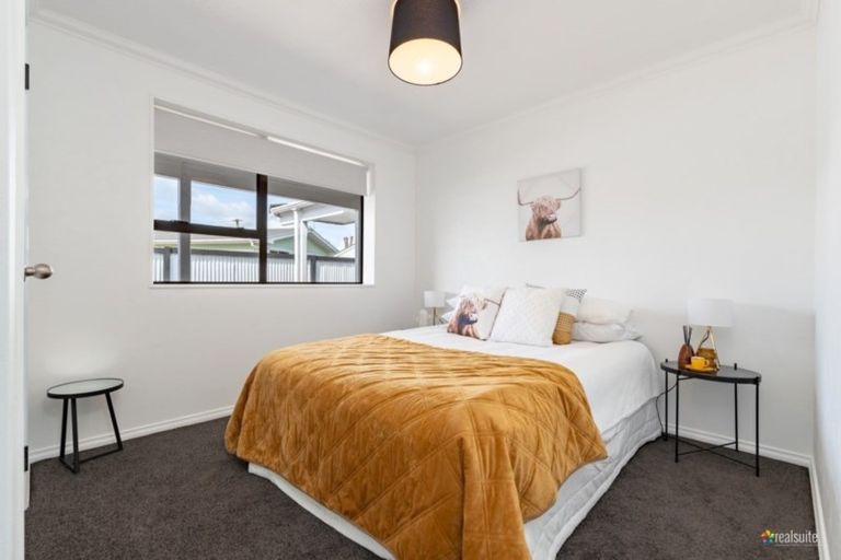 Photo of property in 2/27 Merton Street, Trentham, Upper Hutt, 5018