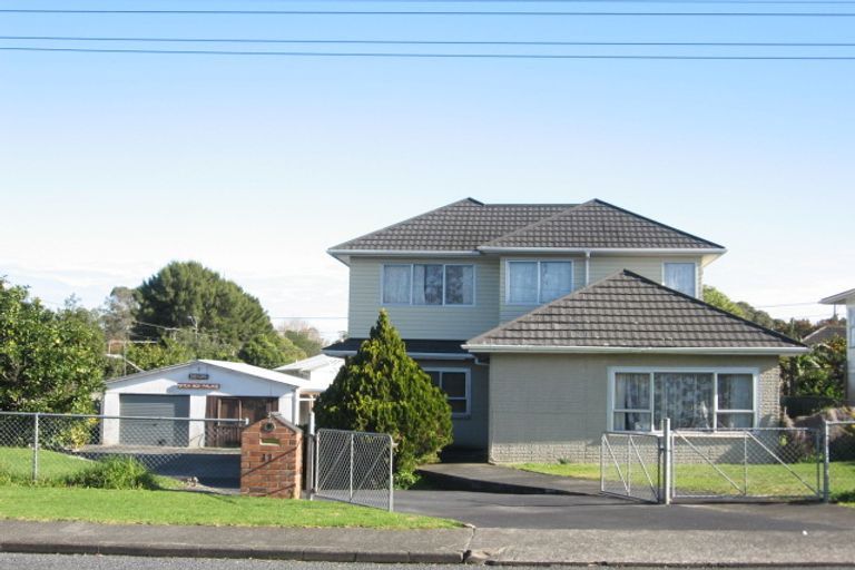 Photo of property in 11 Claymore Street, Manurewa, Auckland, 2102