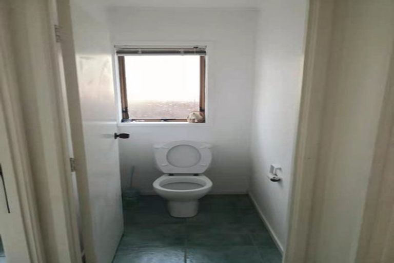 Photo of property in 20 Maugham Drive, Bucklands Beach, Auckland, 2014