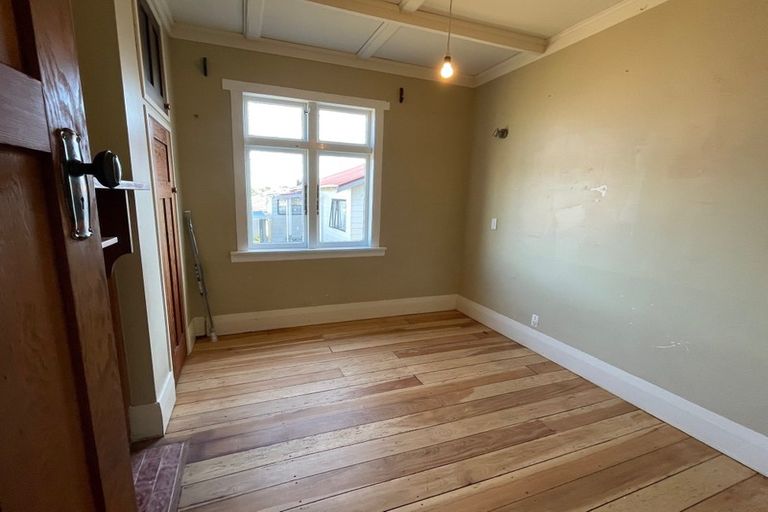 Photo of property in 6 West Street, Papakura, 2110