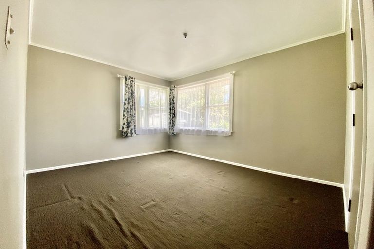 Photo of property in 45 Heyford Close, Mangere, Auckland, 2022
