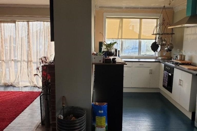 Photo of property in 28 Hadfield Street, Patea, 4520