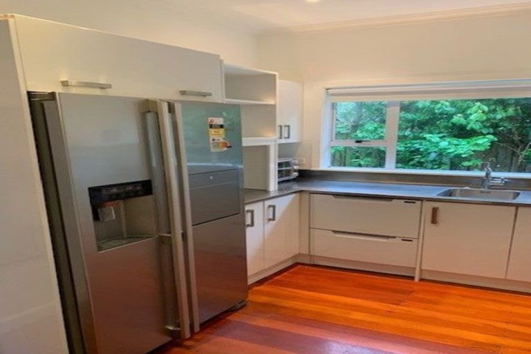 Photo of property in 121 Karori Road, Karori, Wellington, 6012