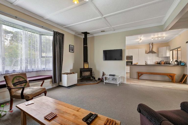 Photo of property in 275 Henwood Road, Paraite, New Plymouth, 4372