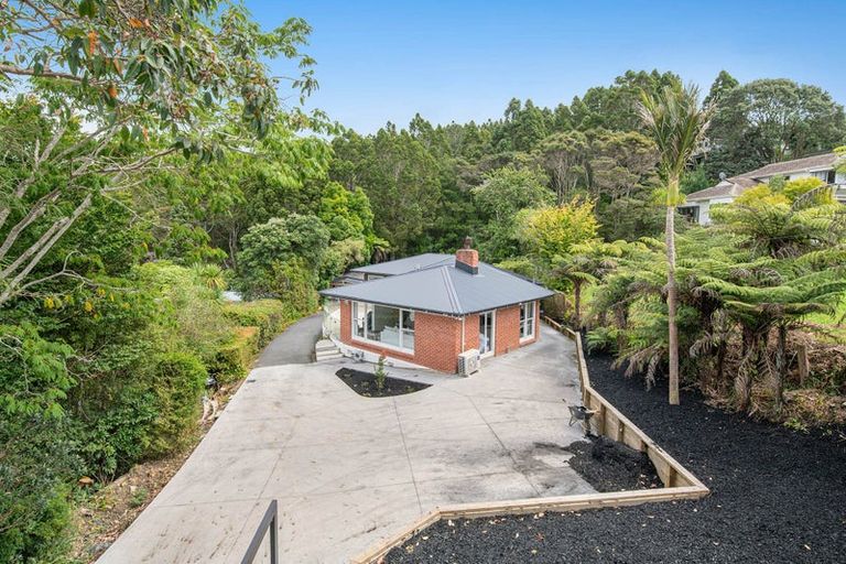 Photo of property in 6 Lancelot Road, Orewa, 0931