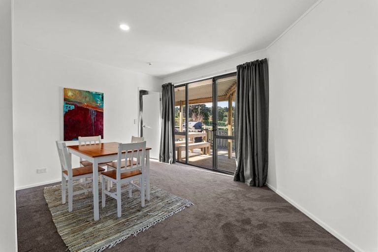 Photo of property in 690 Haruru Road, Kaukapakapa, 0873
